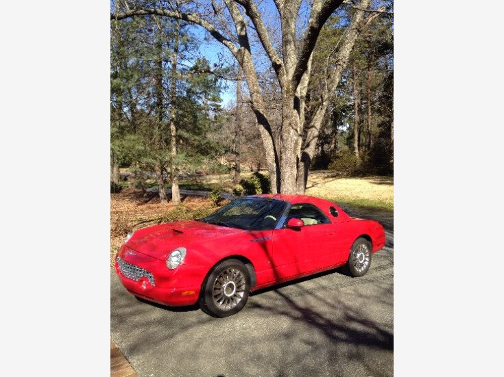 Thumbnail Photo undefined for 2004 Ford Mustang Convertible